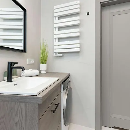 Chmielna Serce Gdanska Sypialnia & Balkon By Renters Appartement *